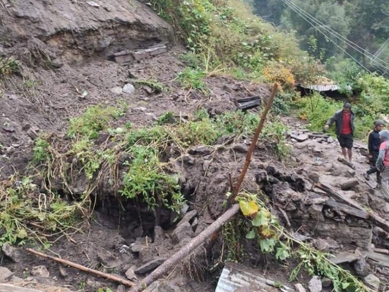 पहिरोले घर भत्किदा हुम्लामा ४ जनाको मृत्यु